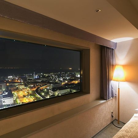 Yokohama Techno Tower Hotel Eksteriør billede