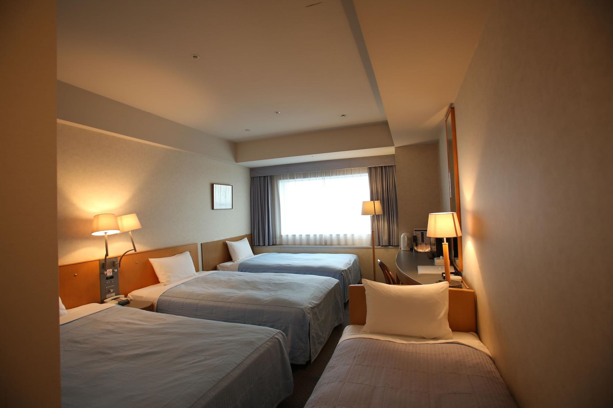 Yokohama Techno Tower Hotel Eksteriør billede