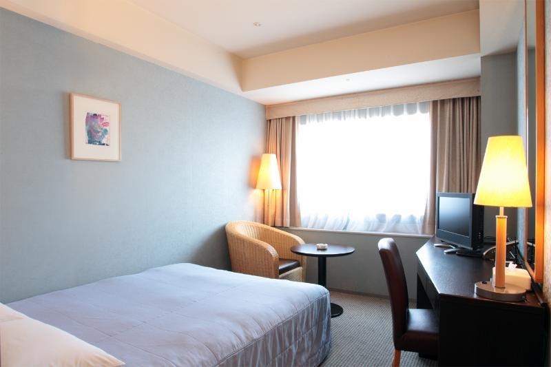 Yokohama Techno Tower Hotel Eksteriør billede